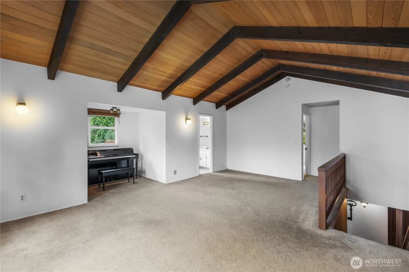 Property photo for 16521 Ne 1st Place, Bellevue photo 28