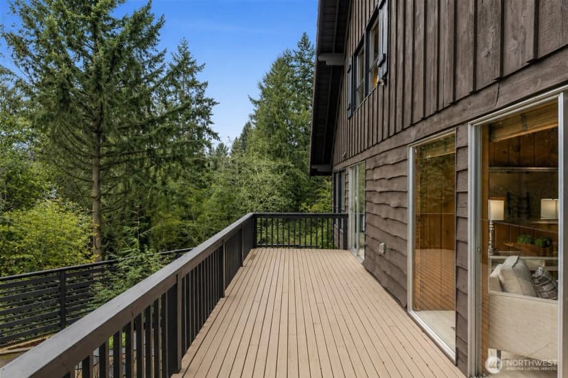 Property photo for 16521 Ne 1st Place, Bellevue photo 10
