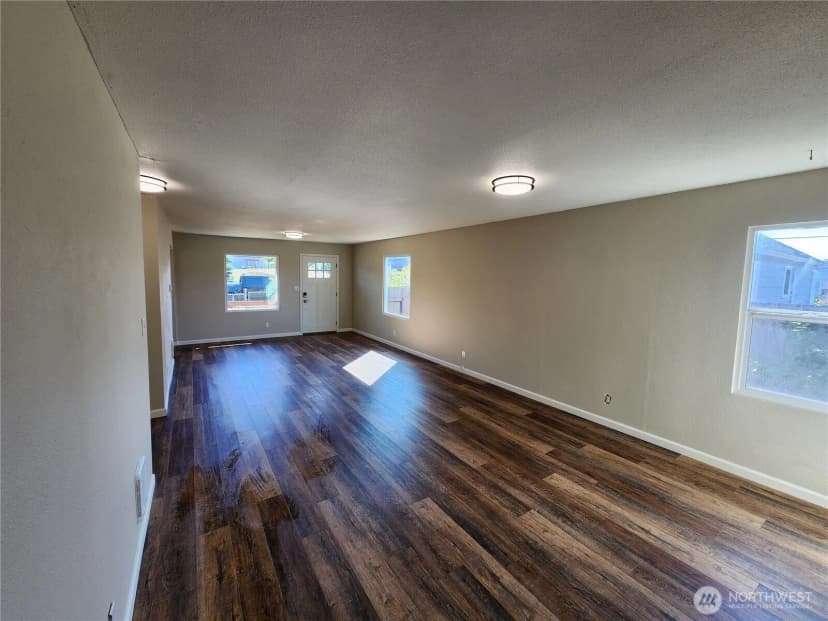 Property photo for 807 Georgiana St, Port Angeles photo 16