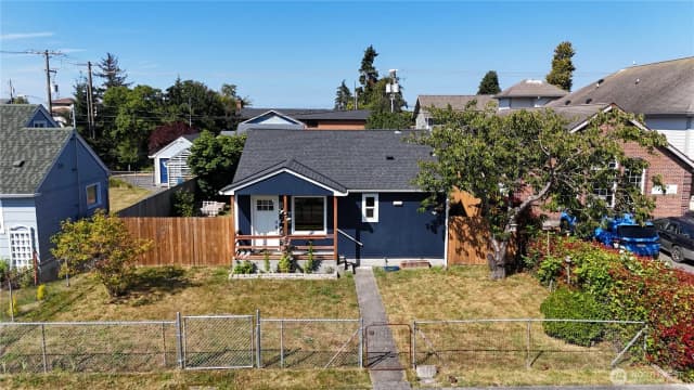 Property photo for 807 Georgiana St, Port Angeles photo 4