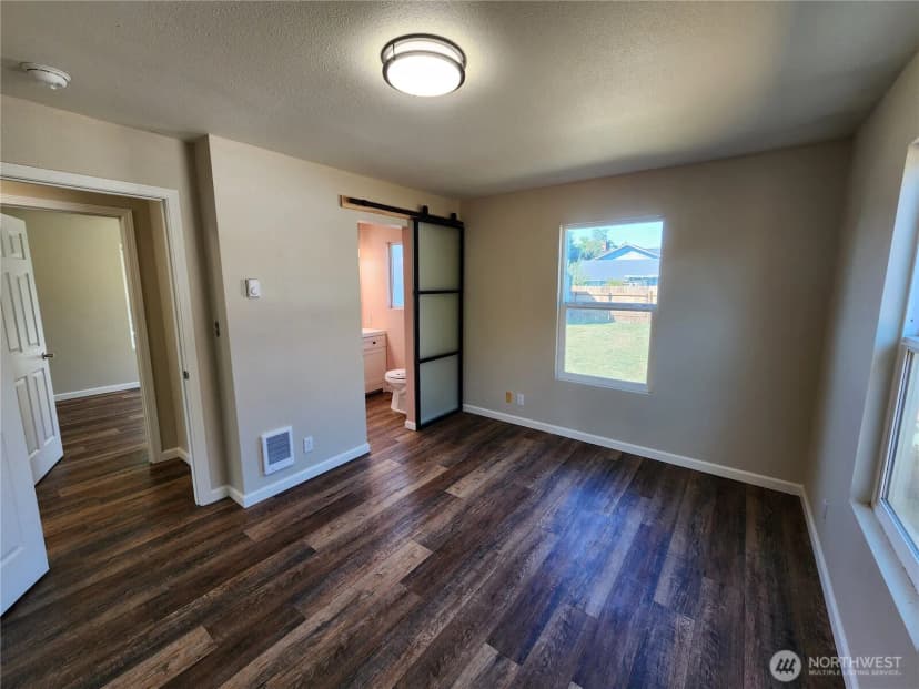 Property photo for 807 Georgiana St, Port Angeles photo 27