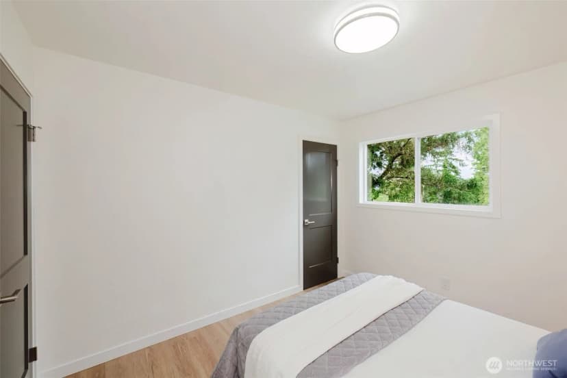 Property photo for 3828 Harbel Drive Ne, Bremerton photo 13