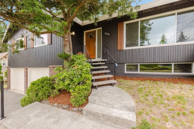 Property photo for 3828 Harbel Drive Ne, Bremerton