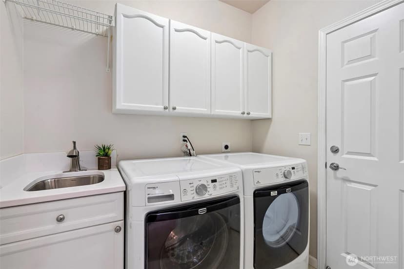 Property photo for 5825 54th Street W, University Place photo 23