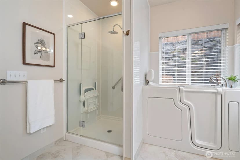 Property photo for 5825 54th Street W, University Place photo 19