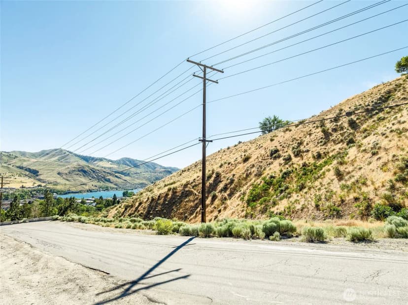 Property photo for 761 N Bradley Street, Chelan photo 7