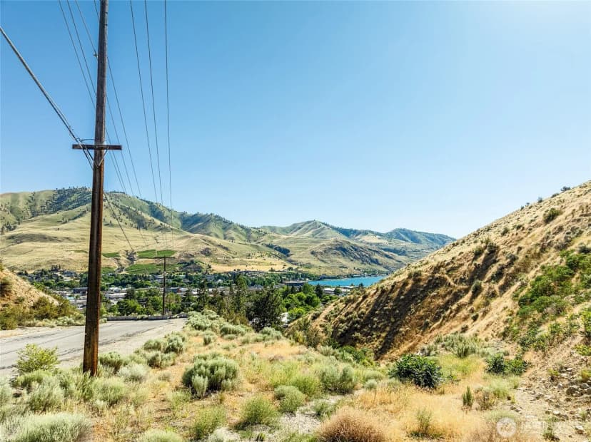 Property photo for 761 N Bradley Street, Chelan photo 12