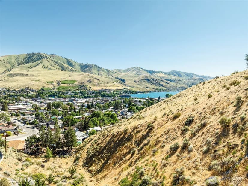 Property photo for 761 N Bradley Street, Chelan photo 14