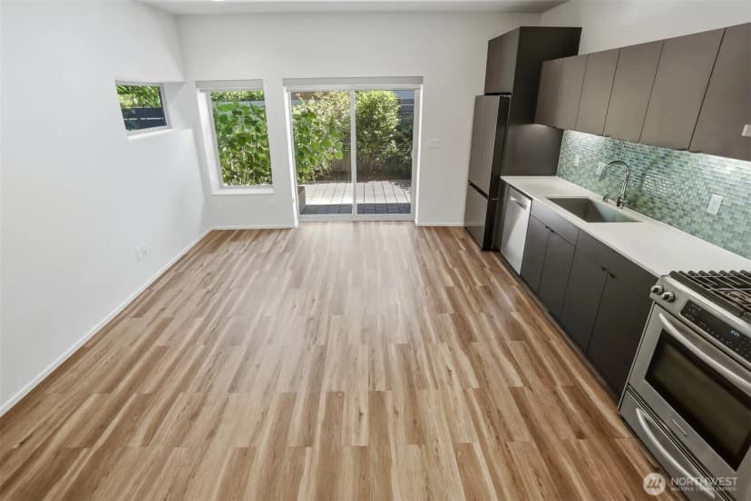 Property photo for 2651 22nd Avenue W #a, Seattle photo 8