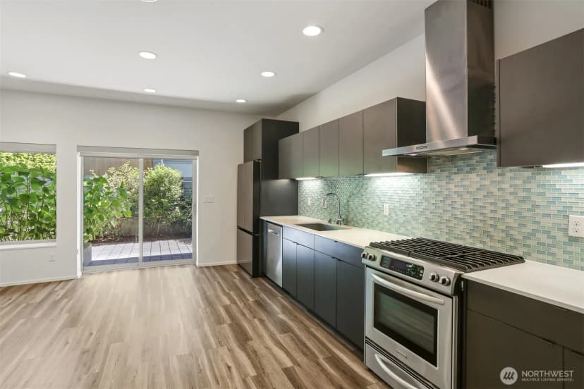 Property photo for 2651 22nd Avenue W #a, Seattle photo 9