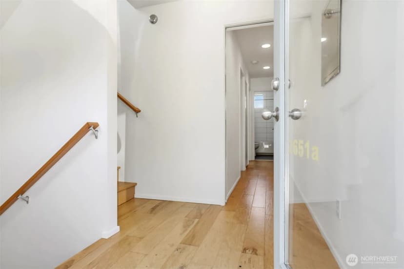 Property photo for 2651 22nd Avenue W #a, Seattle photo 12