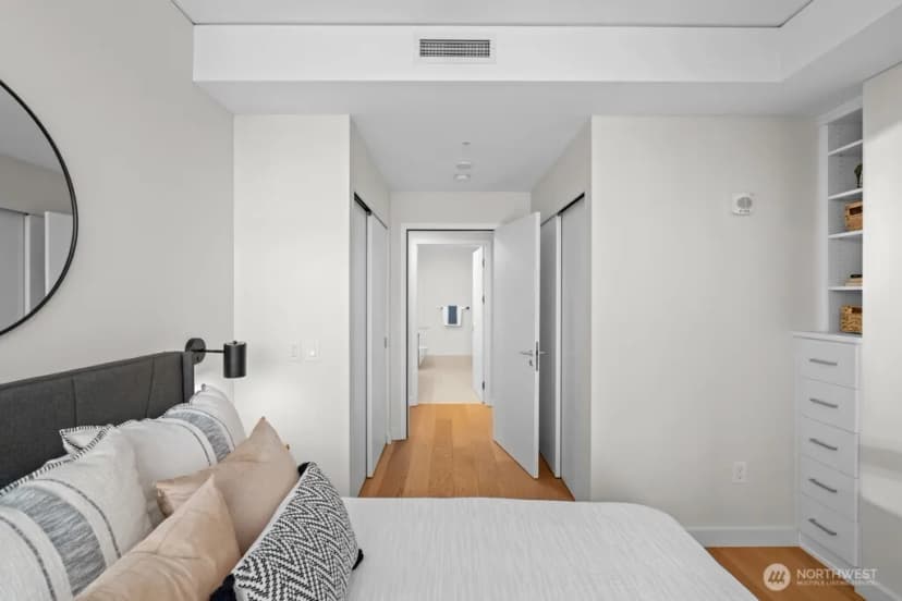Property photo for 121 Stewart Street #2202, Seattle photo 15