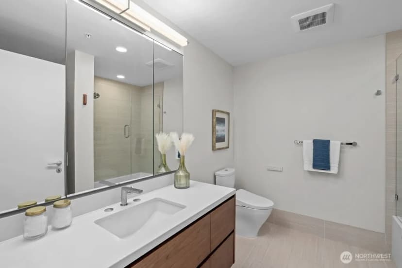 Property photo for 121 Stewart Street #2202, Seattle photo 11