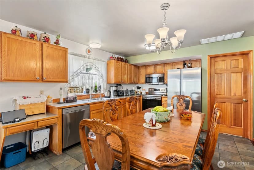 Property photo for 409 Kensington Ave Nw, Orting photo 17