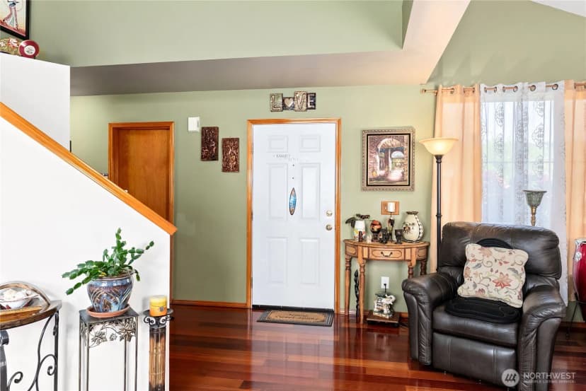 Property photo for 409 Kensington Ave Nw, Orting photo 8