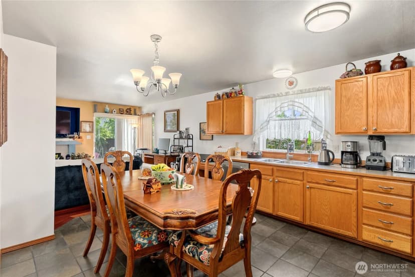 Property photo for 409 Kensington Ave Nw, Orting photo 16