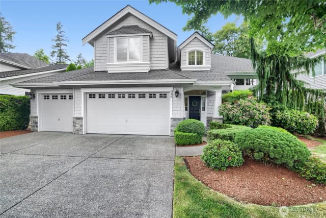 Property photo for 916 275th Place Se, Sammamish photo 2