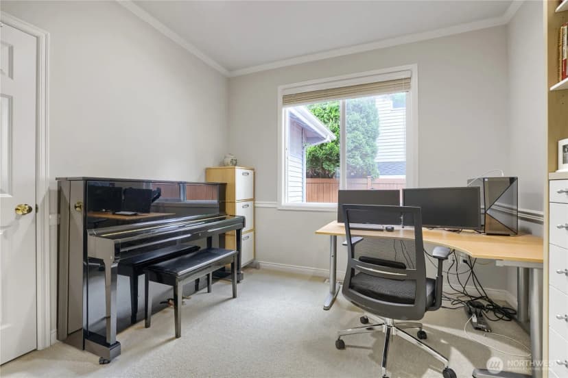 Property photo for 916 275th Place Se, Sammamish photo 11