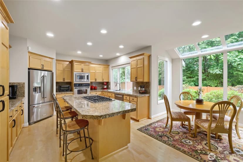 Property photo for 916 275th Place Se, Sammamish photo 13