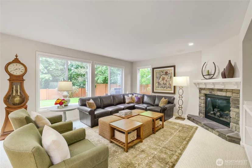 Property photo for 916 275th Place Se, Sammamish photo 6
