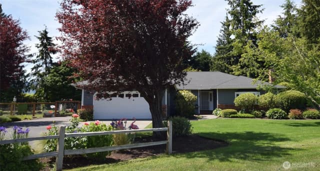 Property photo for 42 Ioka Road, Sequim photo 2