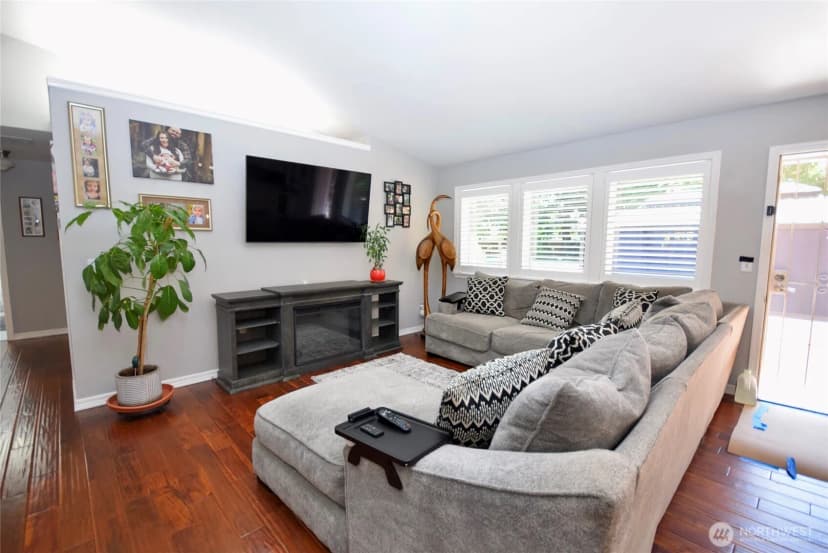 Property photo for 42 Ioka Road, Sequim photo 14