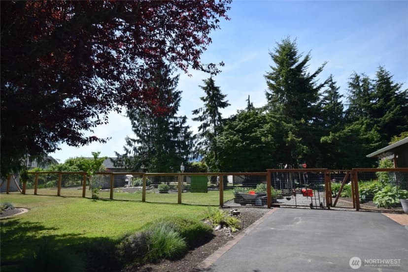 Property photo for 42 Ioka Road, Sequim photo 39