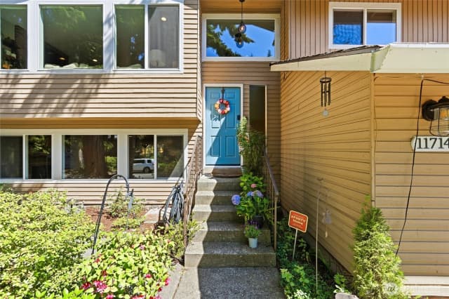 Property photo for 11714 Se 93rd Street, Newcastle photo 2