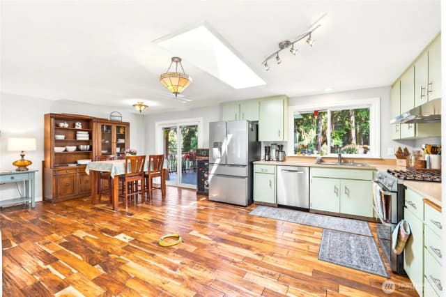 Property photo for 11714 Se 93rd Street, Newcastle photo 5