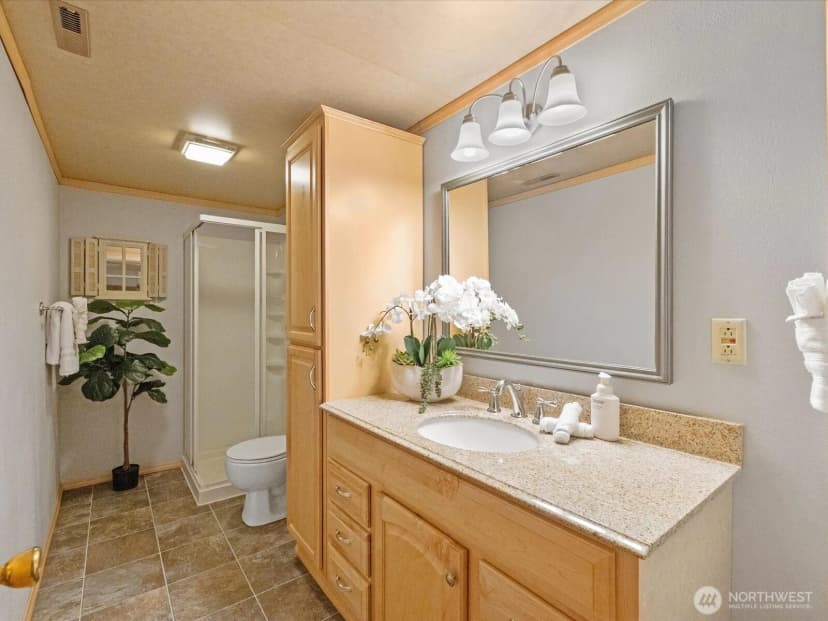 Property photo for 17116 Gravenstein Road, Bothell photo 19