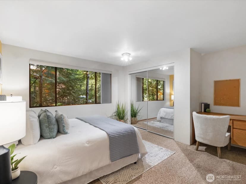 Property photo for 17116 Gravenstein Road, Bothell photo 11
