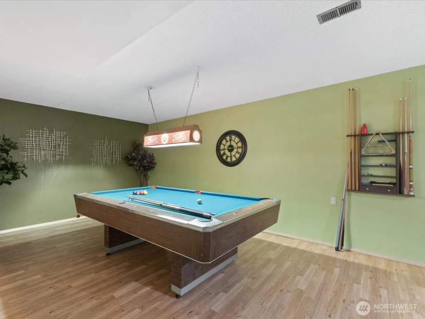 Property photo for 17116 Gravenstein Road, Bothell photo 15