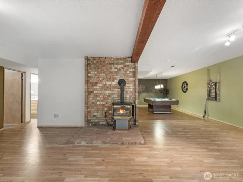 Property photo for 17116 Gravenstein Road, Bothell photo 17