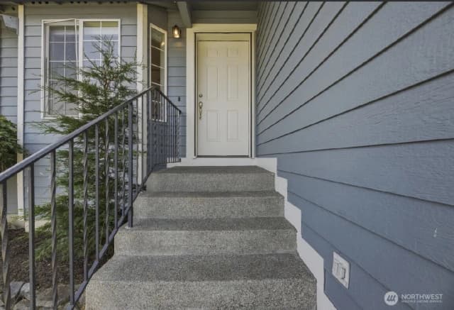 Property photo for 6812 145th Street Ct E, Puyallup photo 3