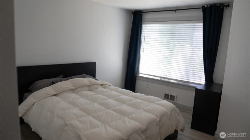 Property photo for 24616 45th Place S, Kent photo 14