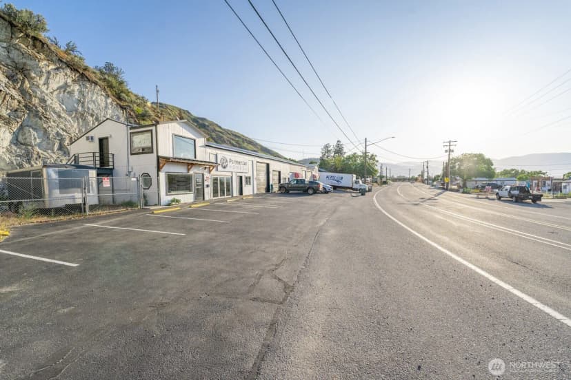 Property photo for 1217 W Woodin Avenue, Chelan photo 11