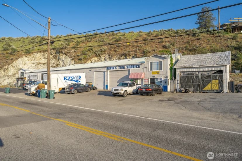 Property photo for 1217 W Woodin Avenue, Chelan photo 5