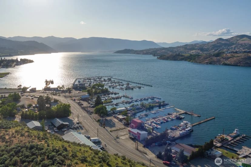 Property photo for 1217 W Woodin Avenue, Chelan photo 16