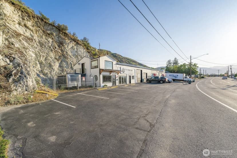 Property photo for 1217 W Woodin Avenue, Chelan photo 10