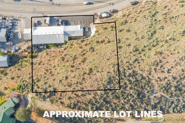 Property photo for 1217 W Woodin Avenue, Chelan photo 3