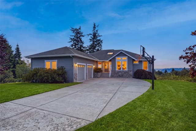 Property photo for 11504 76th Avenue Nw, Tulalip
