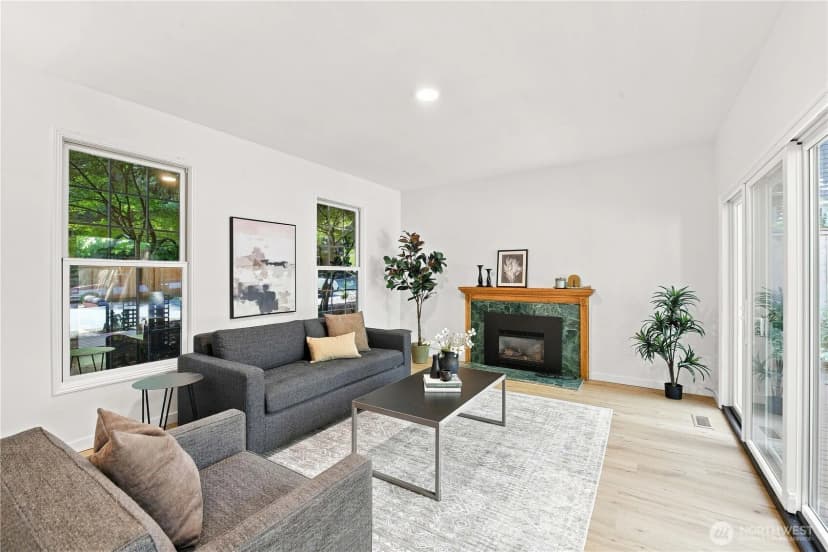 Property photo for 22214 Ne 28th Place, Sammamish photo 6