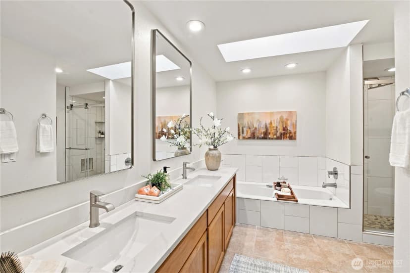 Property photo for 22214 Ne 28th Place, Sammamish photo 12