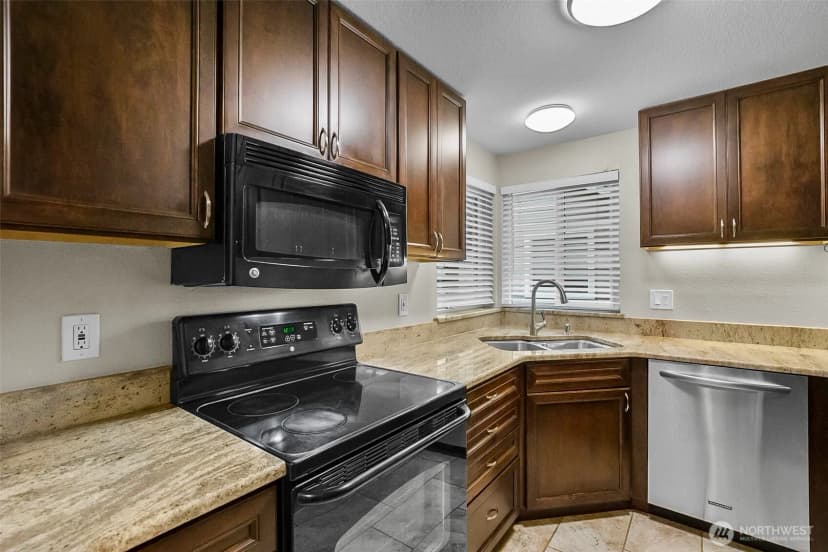 Property photo for 2114 186th Place Se, Bothell photo 15