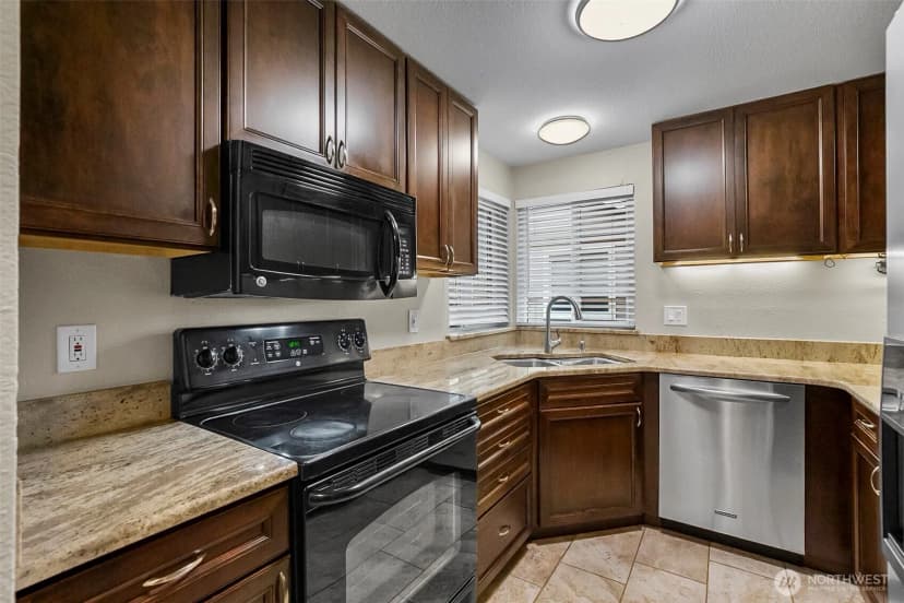 Property photo for 2114 186th Place Se, Bothell photo 12