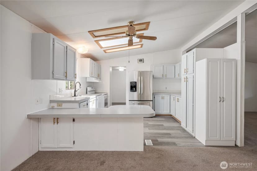 Property photo for 2355 Sparrow Loop #169, Kelso photo 8
