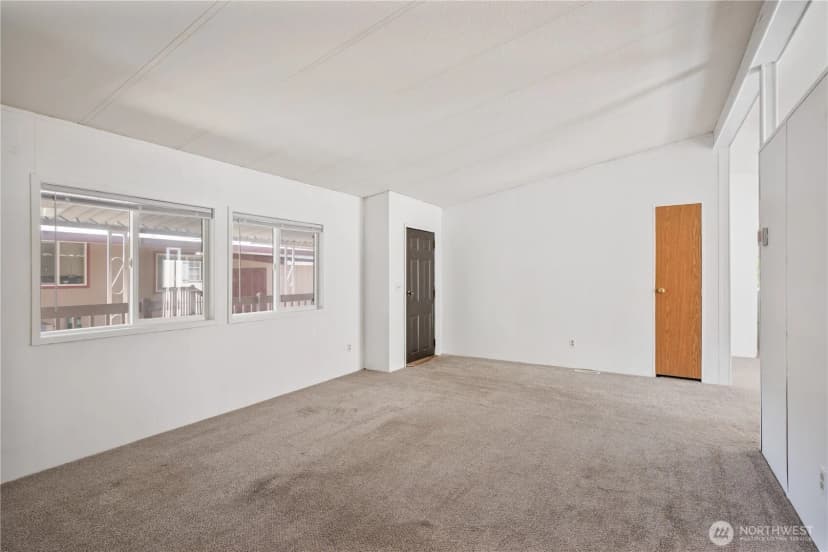 Property photo for 2355 Sparrow Loop #169, Kelso photo 5