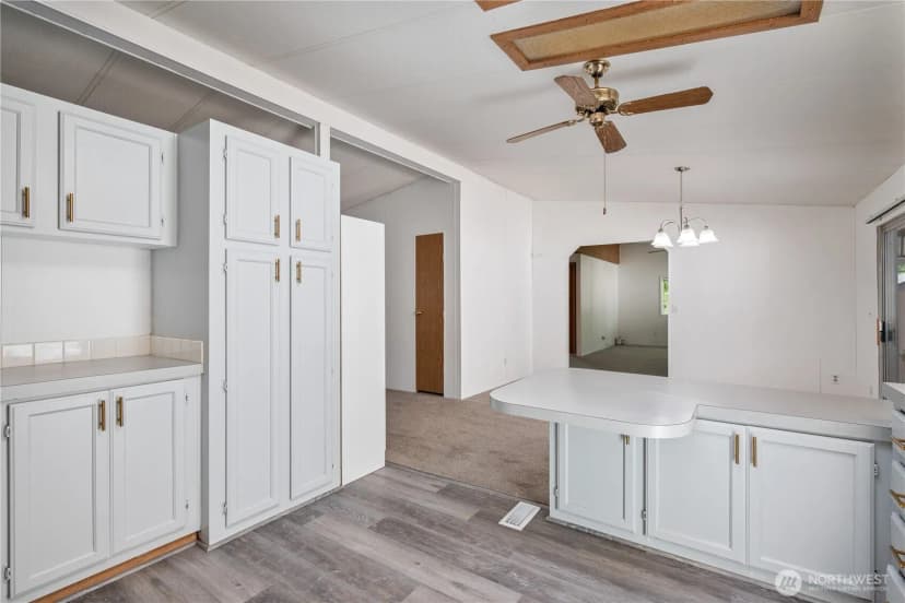 Property photo for 2355 Sparrow Loop #169, Kelso photo 11
