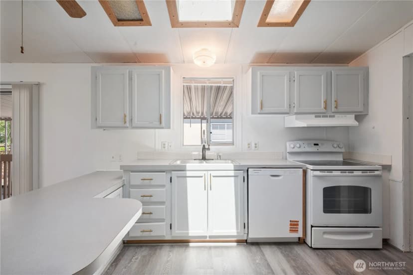 Property photo for 2355 Sparrow Loop #169, Kelso photo 9