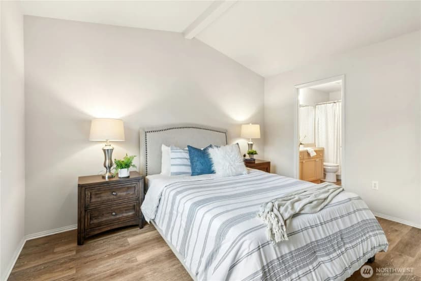 Property photo for 25235 Se Klahanie Boulevard #e305, Sammamish photo 12